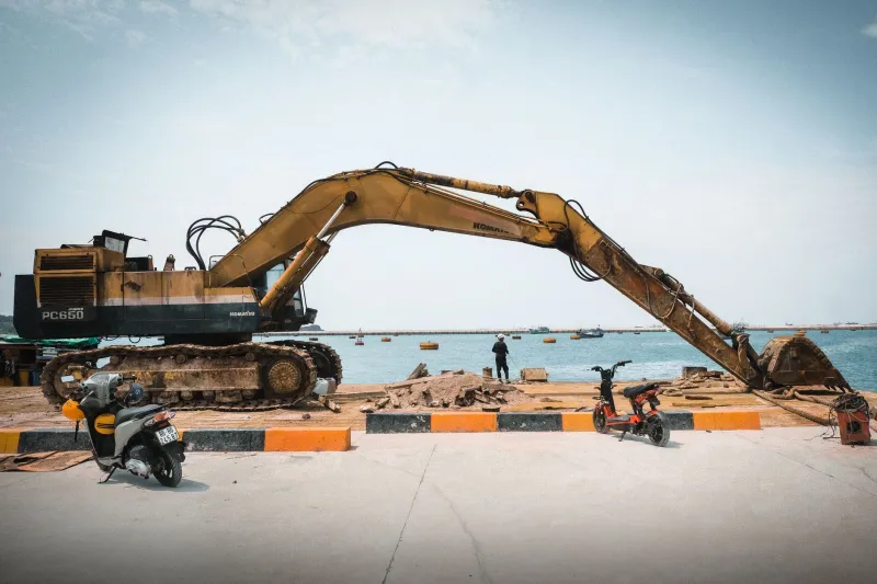 Plugged In or Left Behind? The Real Obstacles Slowing Electric Heavy Equipment Adoption Across American Industry